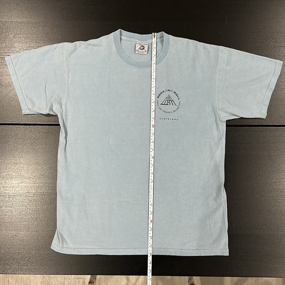 Vintage Cleveland Rock and Roll Hall of Fame Turn Table Timeline T-Shirt - M - Picture 6 of 7